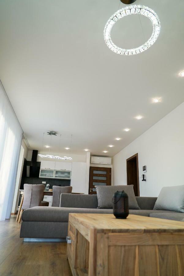 Luxury Villa Moravany nad Váhom Exterior foto