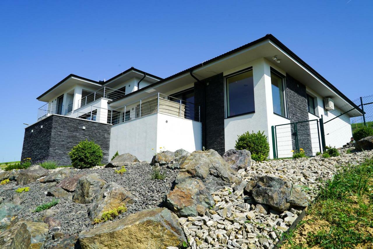 Luxury Villa Moravany nad Váhom Exterior foto